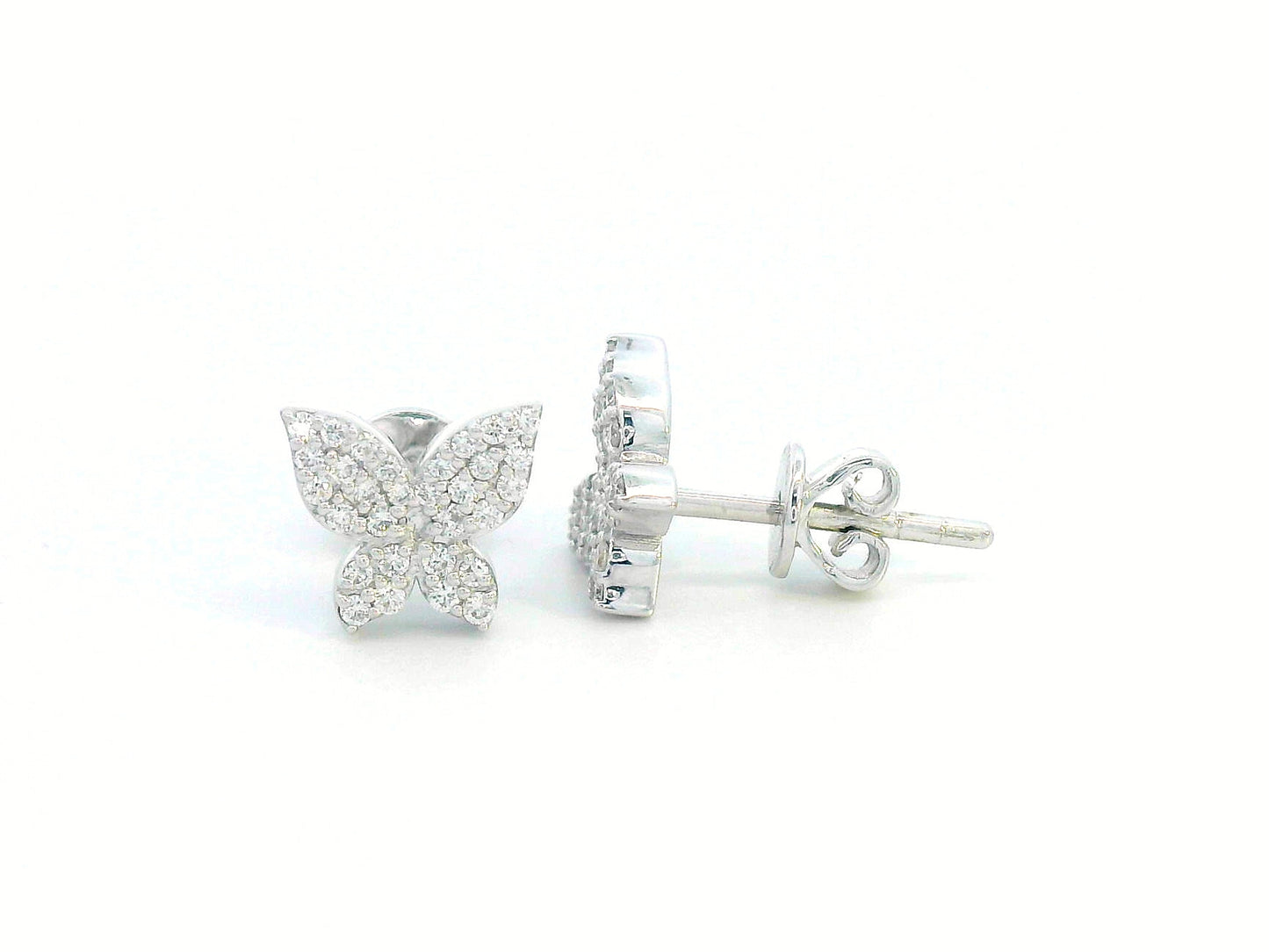 Butterfly diamond stud earrings in 18K gold – 0.26 carats pavé-set diamonds
