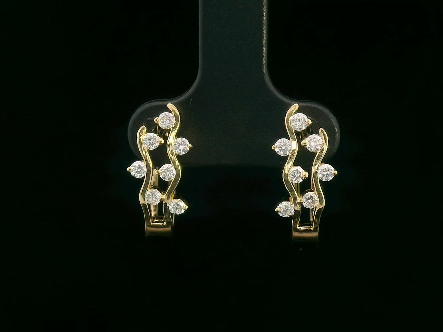 18K Yellow Gold Hoop Earrings with Wave-Inspired Diamond Design – 0.40ct Total