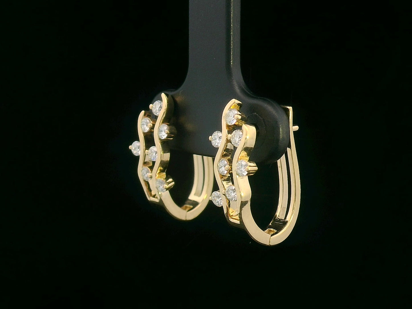 18K Yellow Gold Hoop Earrings with Wave-Inspired Diamond Design – 0.40ct Total