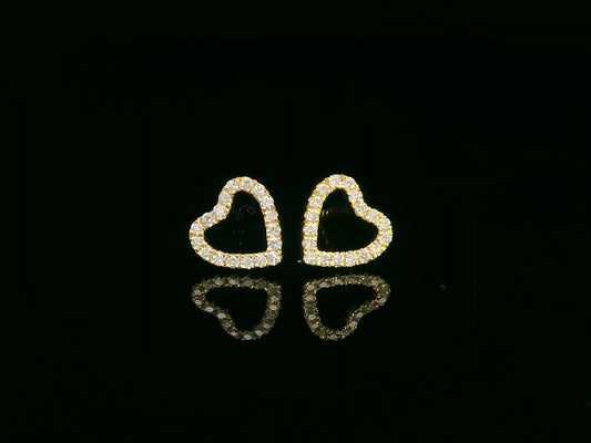 Heart-shaped diamond stud earrings in 18K yellow gold with 0.17 carat diamonds and screw-back posts