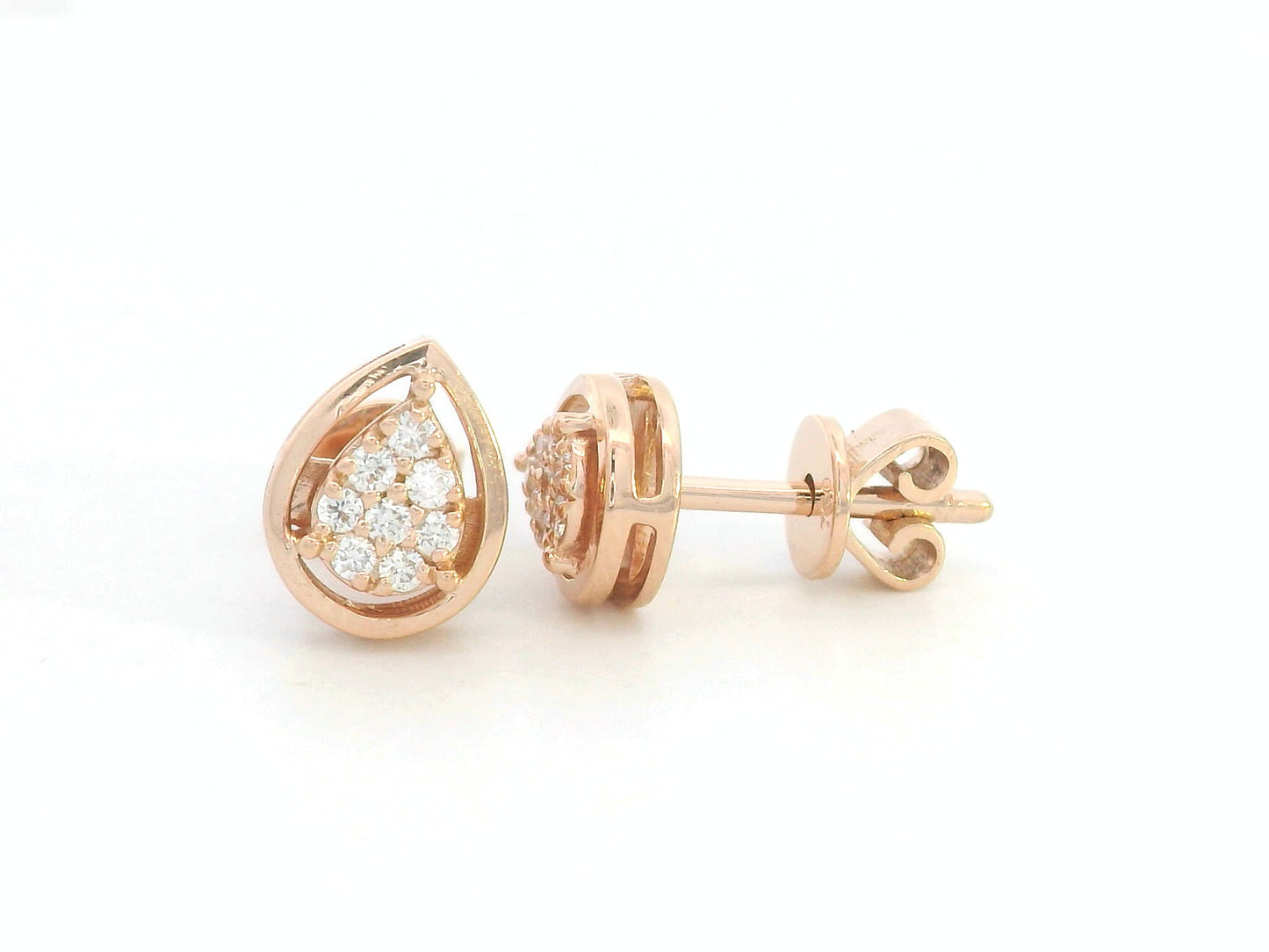 18K gold teardrop stud earrings with 0.15 carat diamond cluster