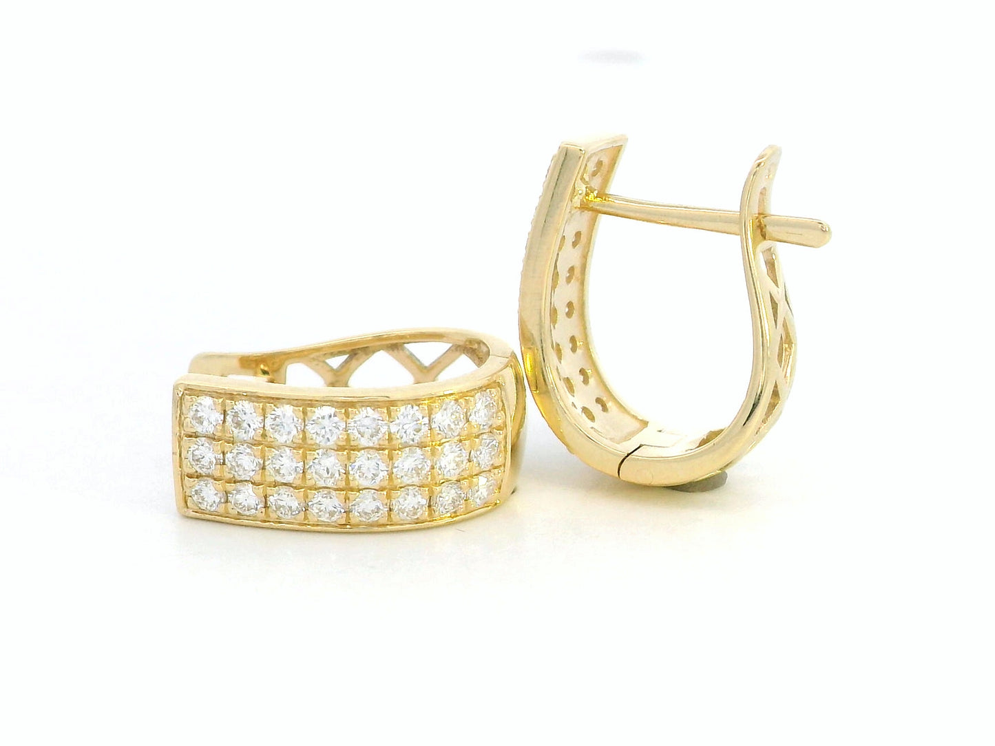 18K Gold Pavé Diamond Huggie Hoop Earrings with 0.76 Carat Round-Cut Diamonds