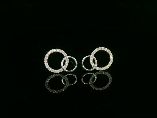 18K gold interlinked diamond circle stud earrings with 0.27 carats of round diamonds.