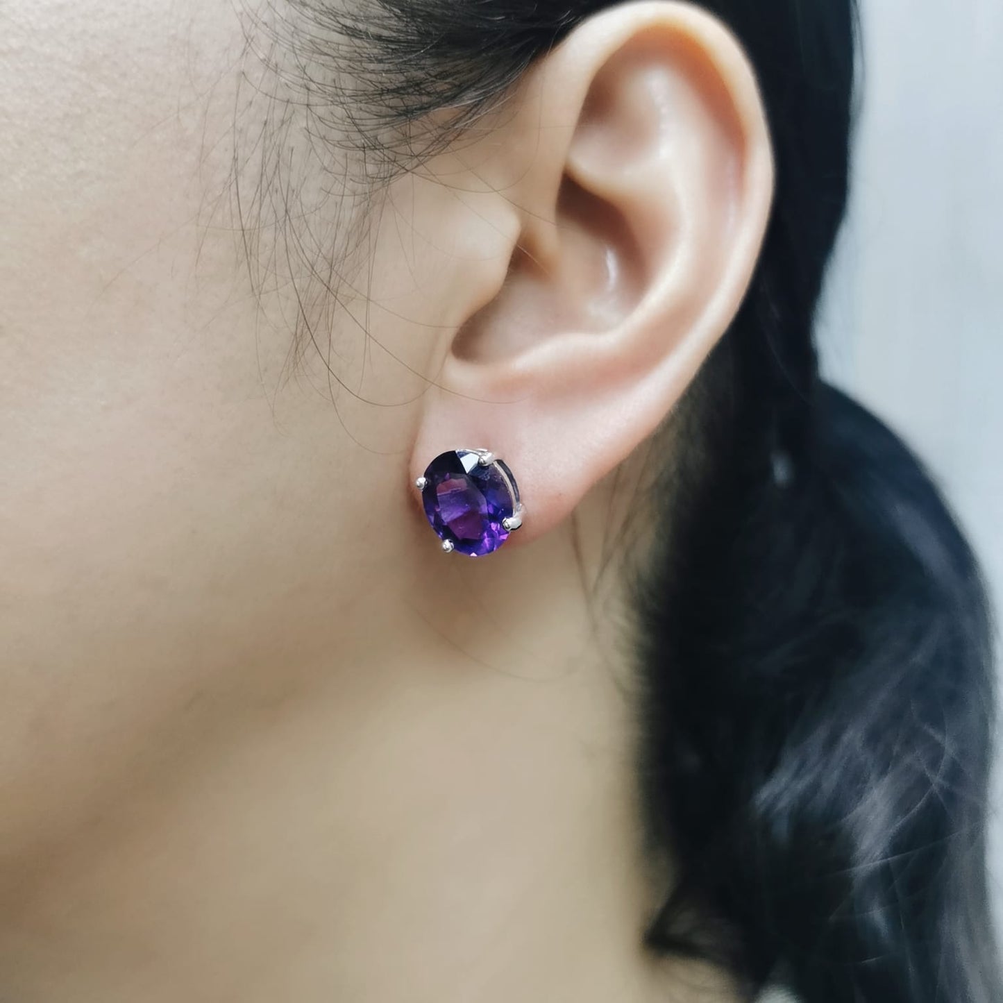 Classic amethyst earrings in luxury setting