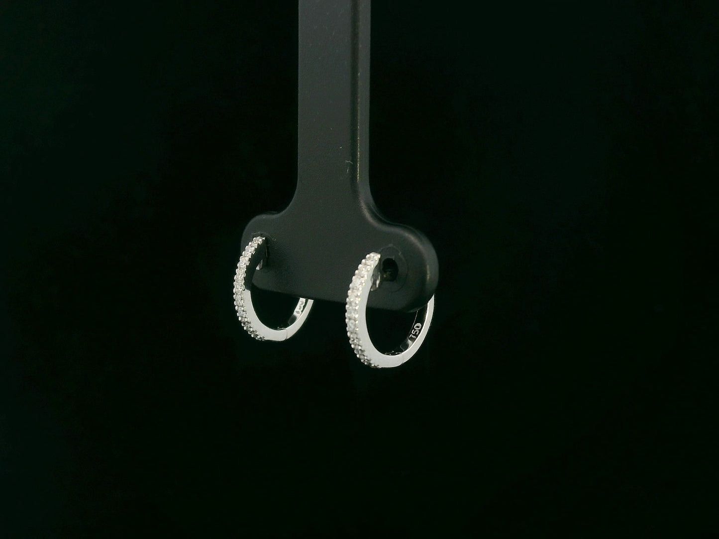 Diamond Huggie Hoop Earrings in 18K White Gold – Minimalist & Elegant Design