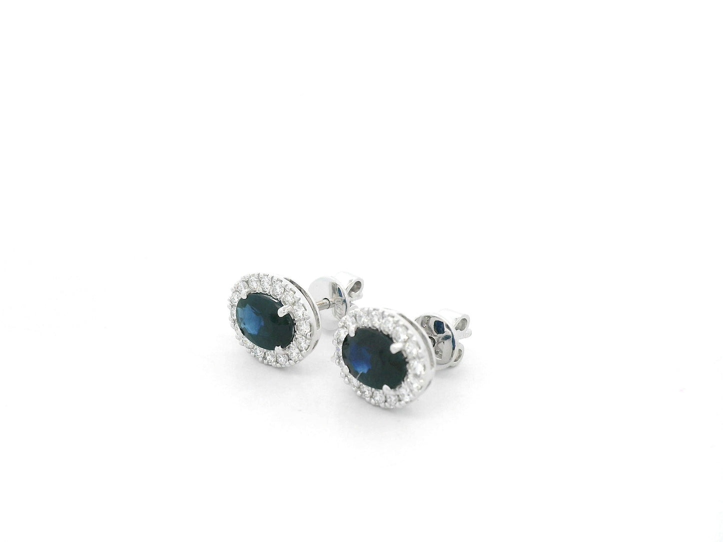 18K white gold blue sapphire diamond halo stud earrings – Emirates Diamonds