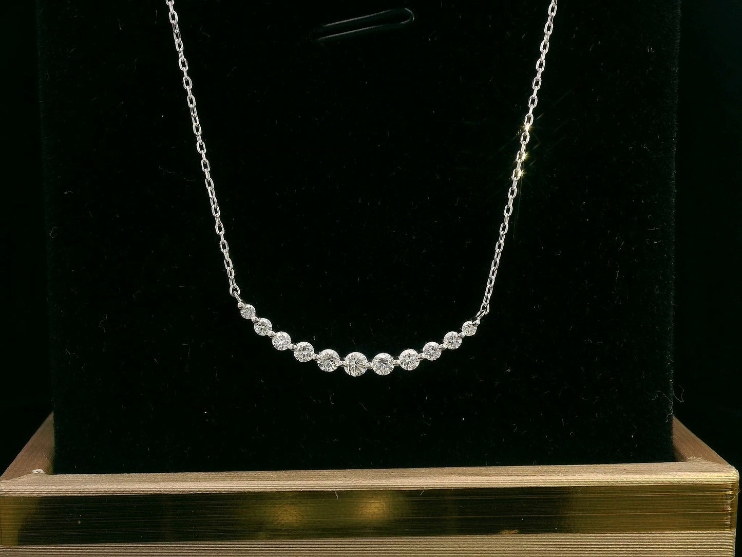 0.33 Carat Diamond Bar Necklace in 18K Gold – Minimalist Diamond Necklace for Women