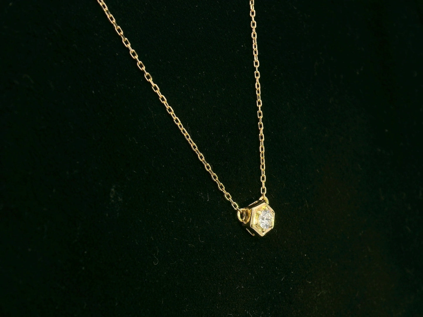0.09 Carat Diamond Solitaire Hexagon Pendant Necklace in 18K Yellow Gold, Minimalist Luxury Jewelry