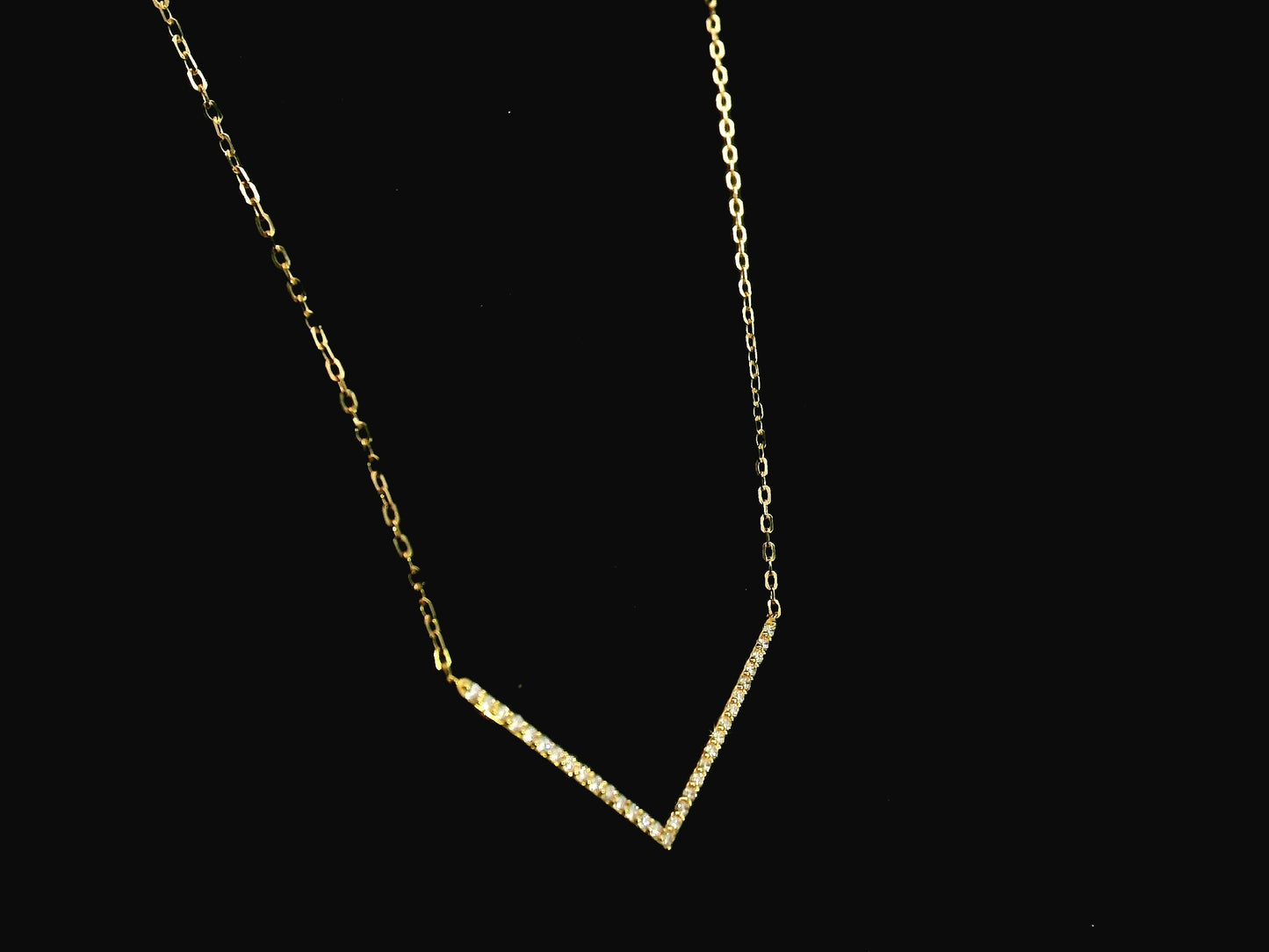 Diamond chevron necklace 0.28 carat in 18K yellow gold minimalist pendant by Emirates Diamonds