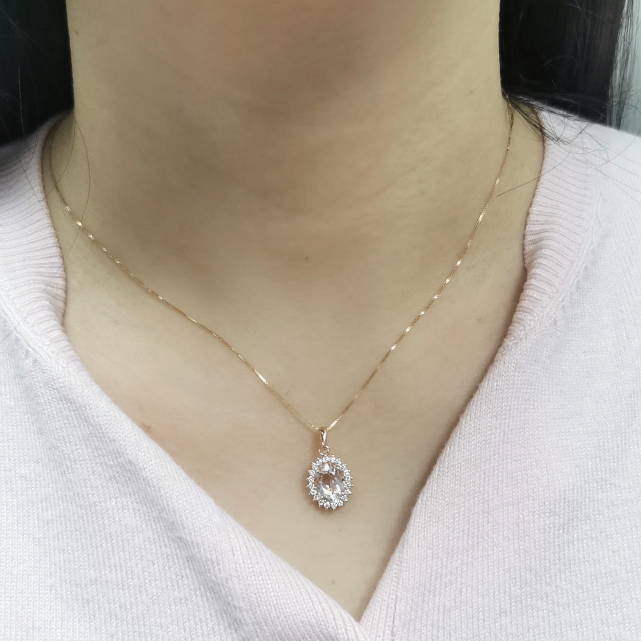 18K Rose Gold Morganite & Diamond Pendant – 1.65 CT Oval-Cut Morganite, 0.23 CT Diamond Halo, Elegant Bridal & Anniversary Jewelry