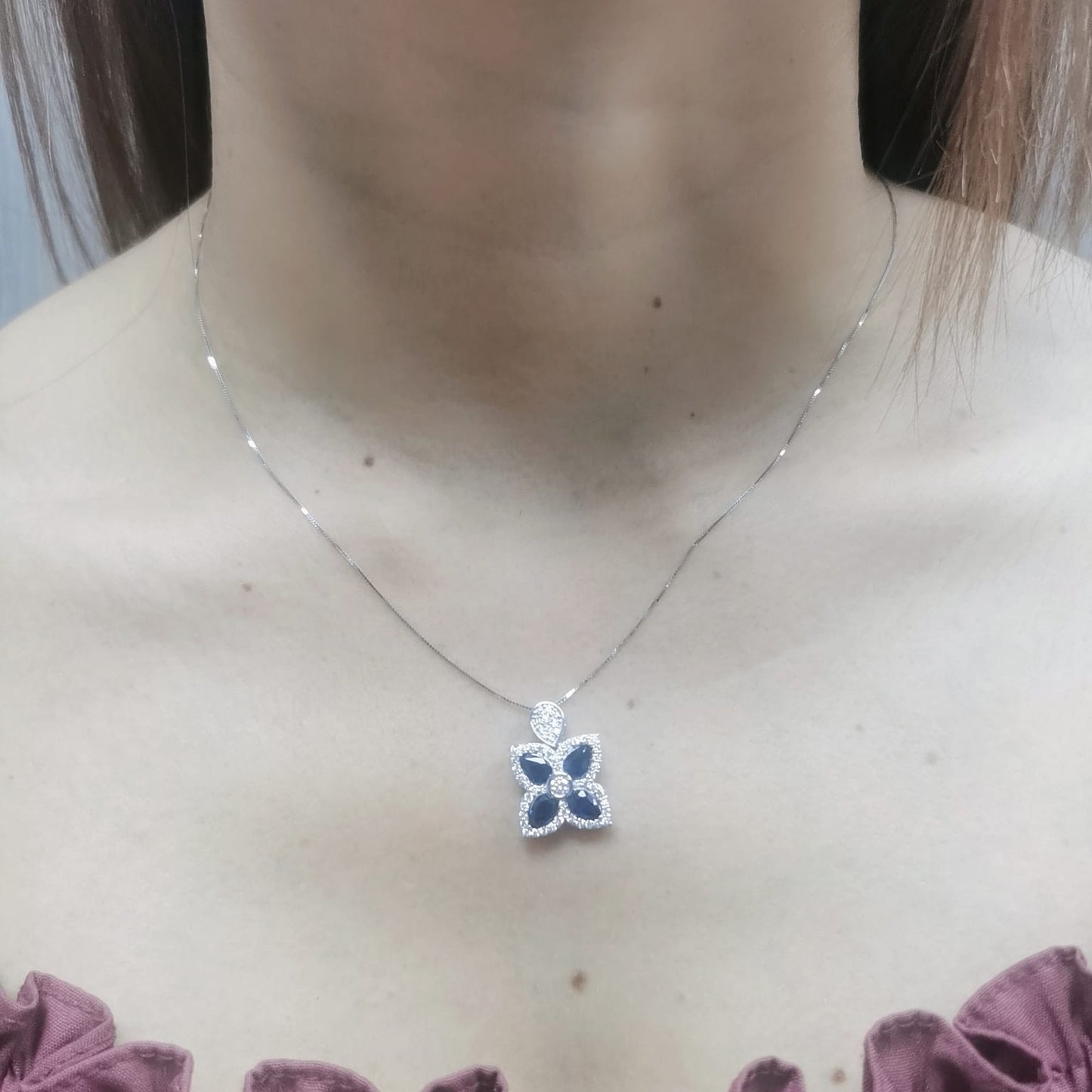 18K White Gold Blue Sapphire & Diamond Flower Pendant Necklace – Luxury Fine Jewelry with 1.48CT Blue Sapphires & 0.56CT Diamonds