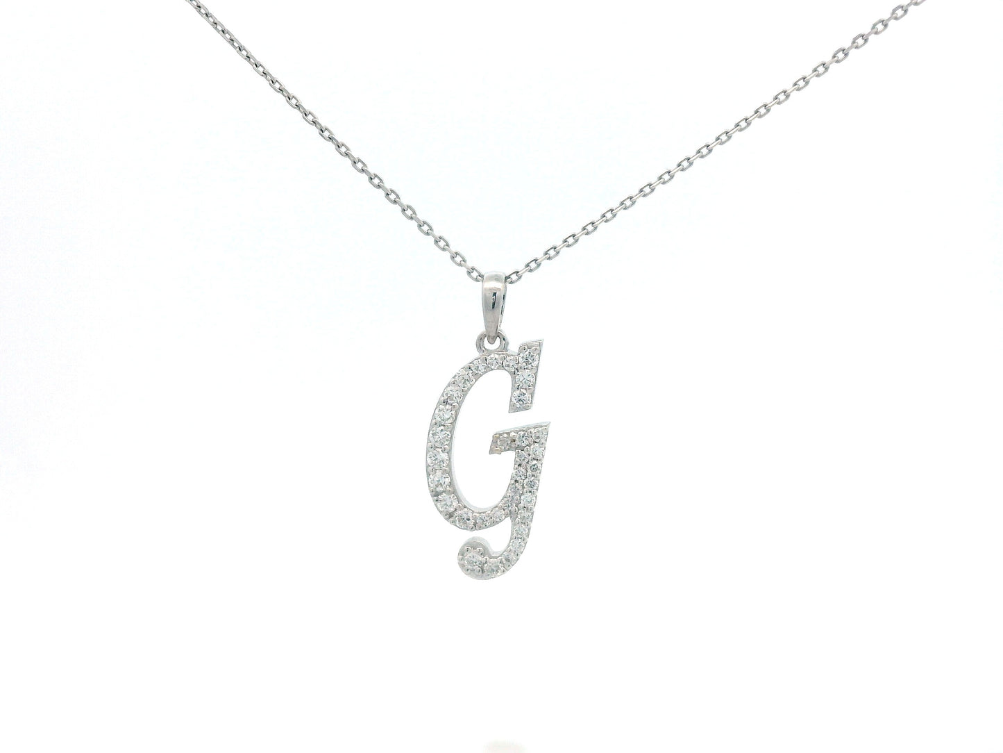 18K gold diamond initial pendant featuring 0.26 carats of brilliant diamonds, personalized letter necklace, luxury monogram jewelry gift.