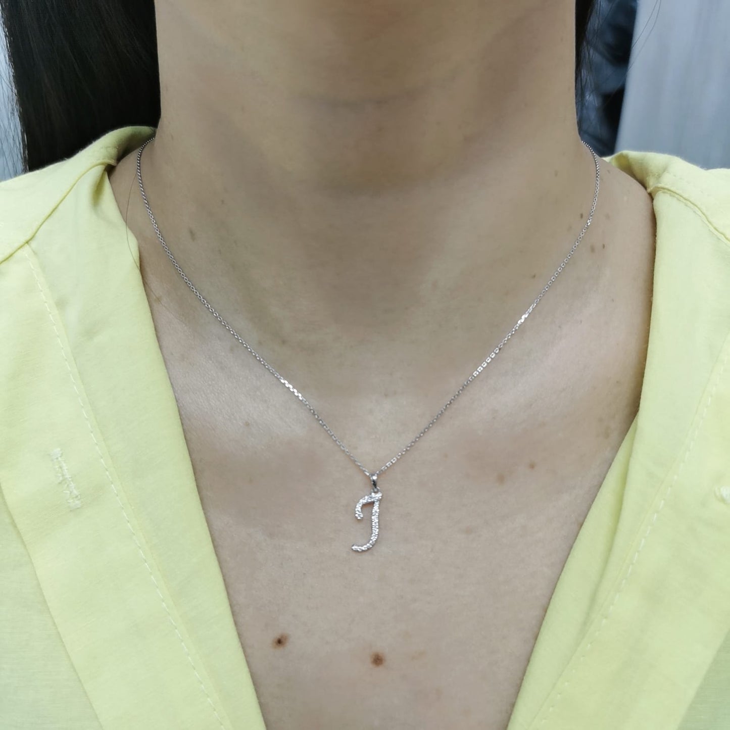 18K gold diamond initial pendant featuring 0.14 carats of brilliant diamonds, personalized letter necklace, luxury monogram jewelry gift.