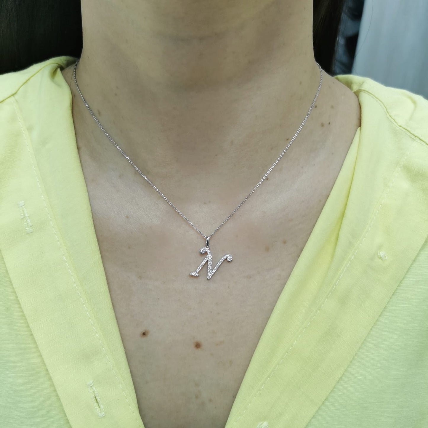 18K gold diamond initial pendant featuring 0.23 carats of brilliant diamonds, personalized letter necklace, luxury monogram jewelry gift.