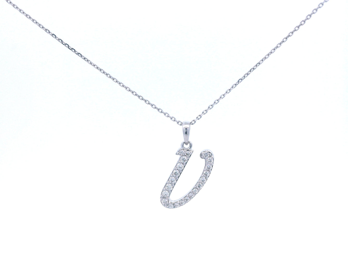 18K gold diamond initial pendant featuring 0.21 carats of brilliant diamonds, personalized letter necklace, luxury monogram jewelry gift.