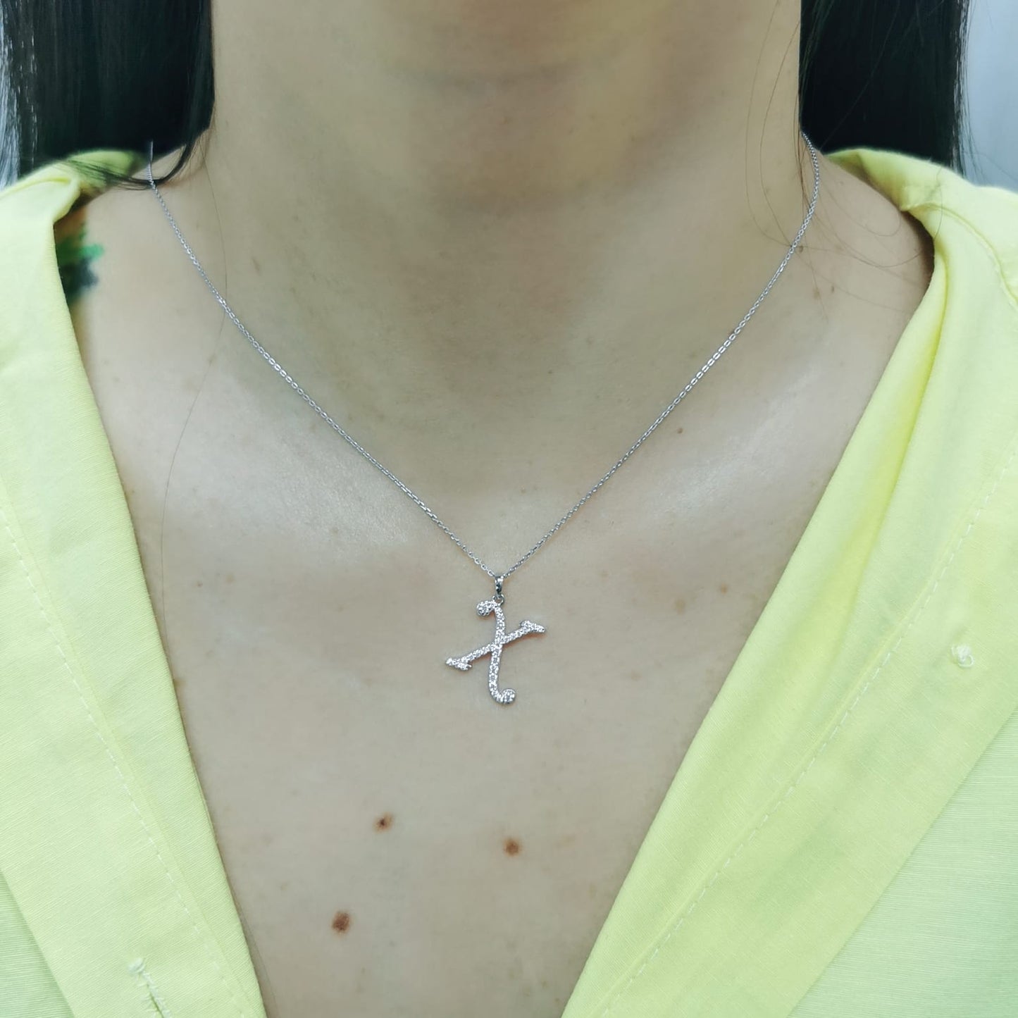 18K gold diamond initial pendant featuring 0.24 carats of brilliant diamonds, personalized letter necklace, luxury monogram jewelry gift.