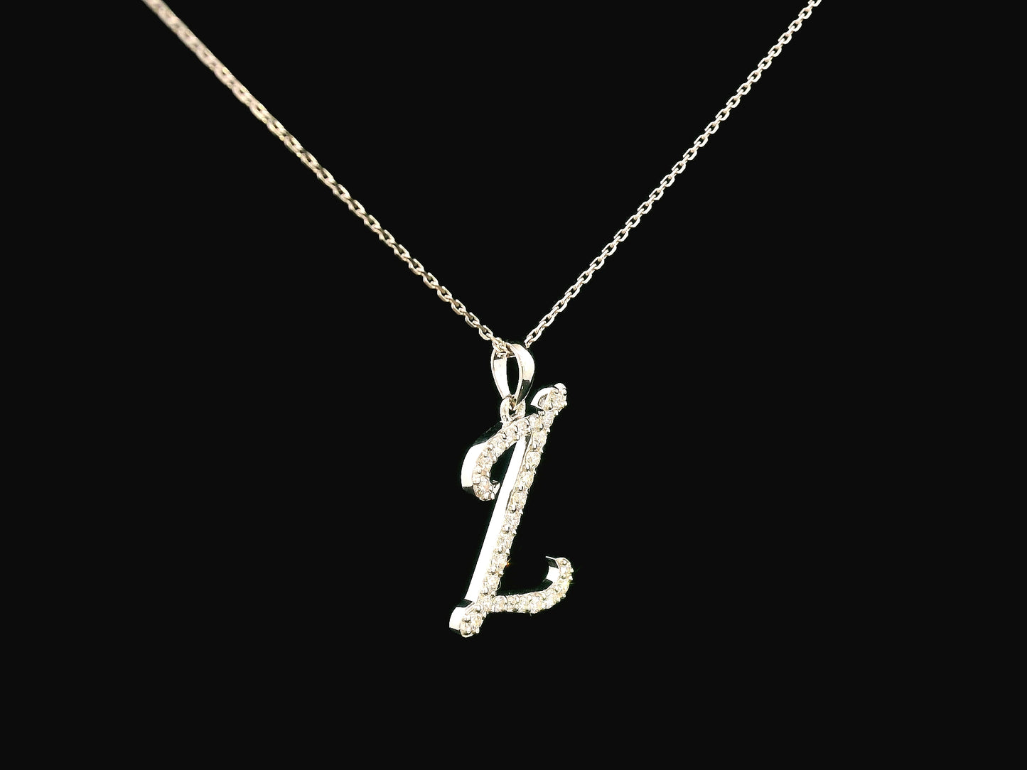 18K gold diamond initial pendant featuring 0.26 carats of brilliant diamonds, personalized letter necklace, luxury monogram jewelry gift.