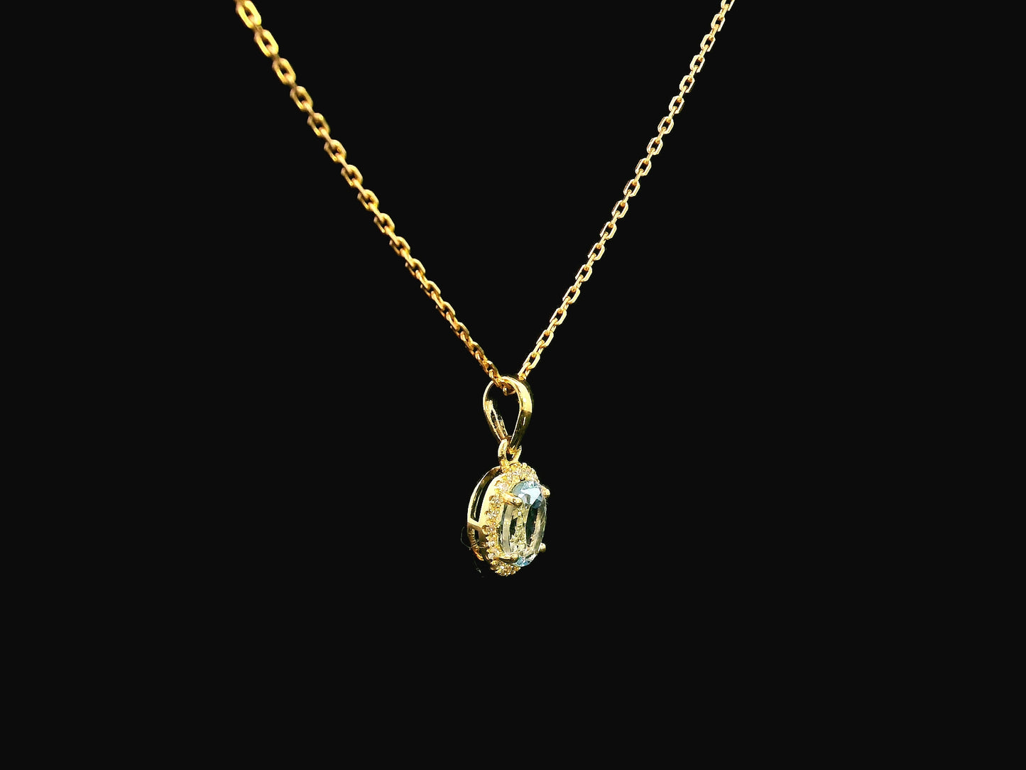 18K Yellow Gold Oval Aquamarine & Diamond Halo Pendant