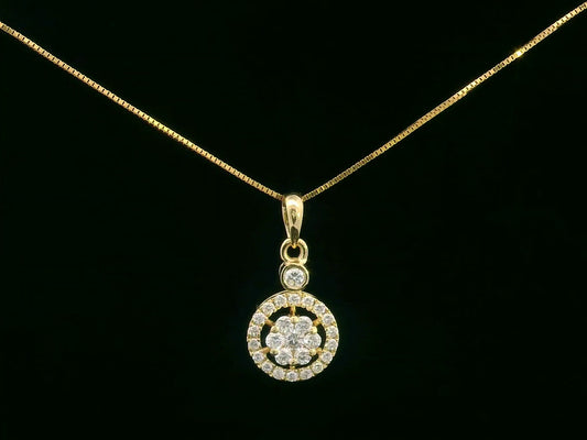 18K gold diamond halo pendant with 0.27 carat round cluster diamonds,