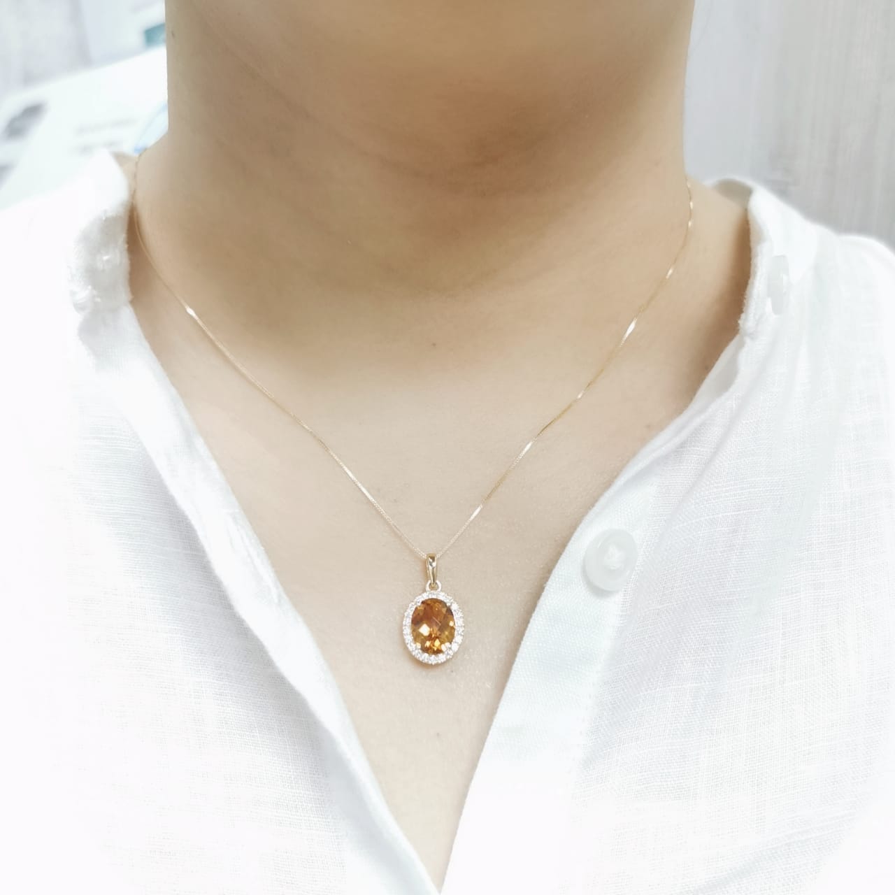 18K yellow gold oval citrine pendant with diamond halo – 2.30ct gemstone without chain