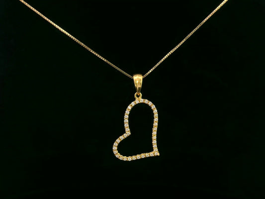 18k yellow gold open heart pendant with pavé-set diamonds