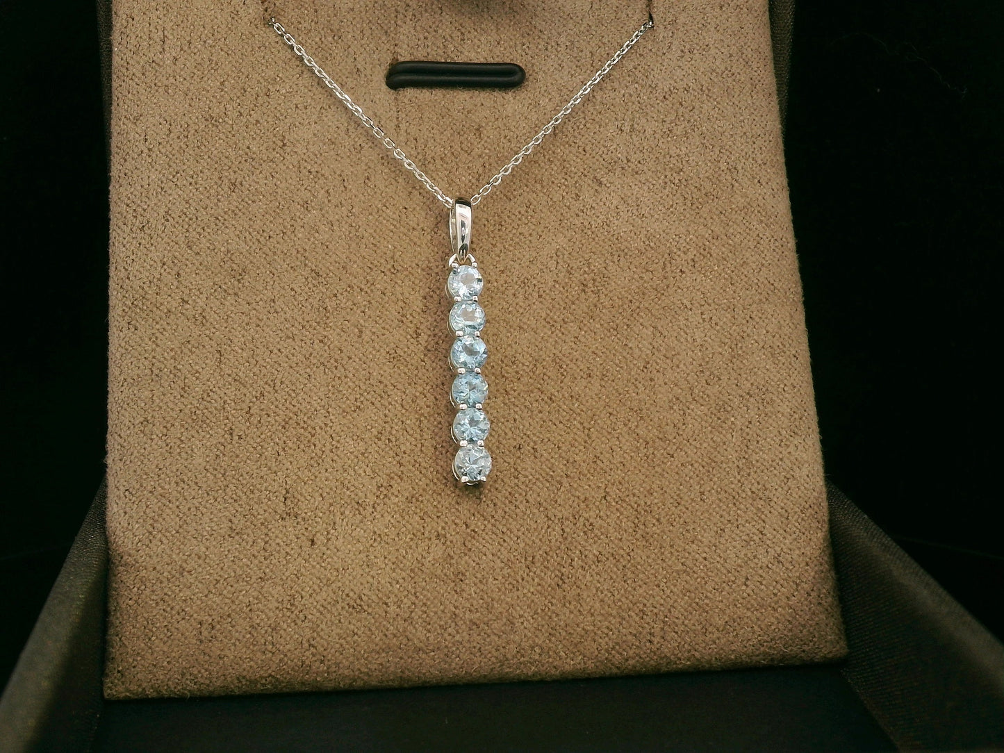 18k Gold Aquamarine Vertical Bar Pendant Necklace