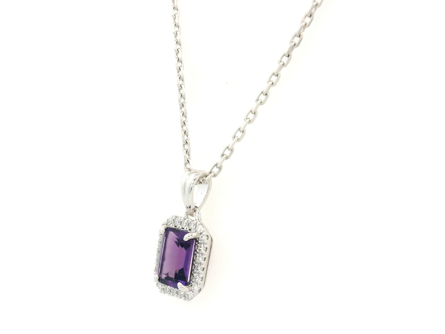 18k white gold pendant with 0.82ct emerald-cut amethyst & 0.13ct diamond halo – certified authenticity included
