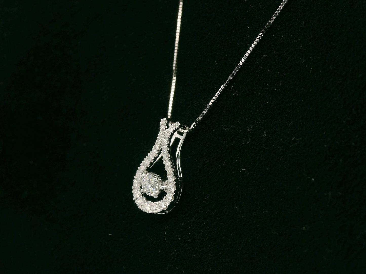 18K white gold teardrop diamond pendant with floating center stone – Emirates Diamonds
