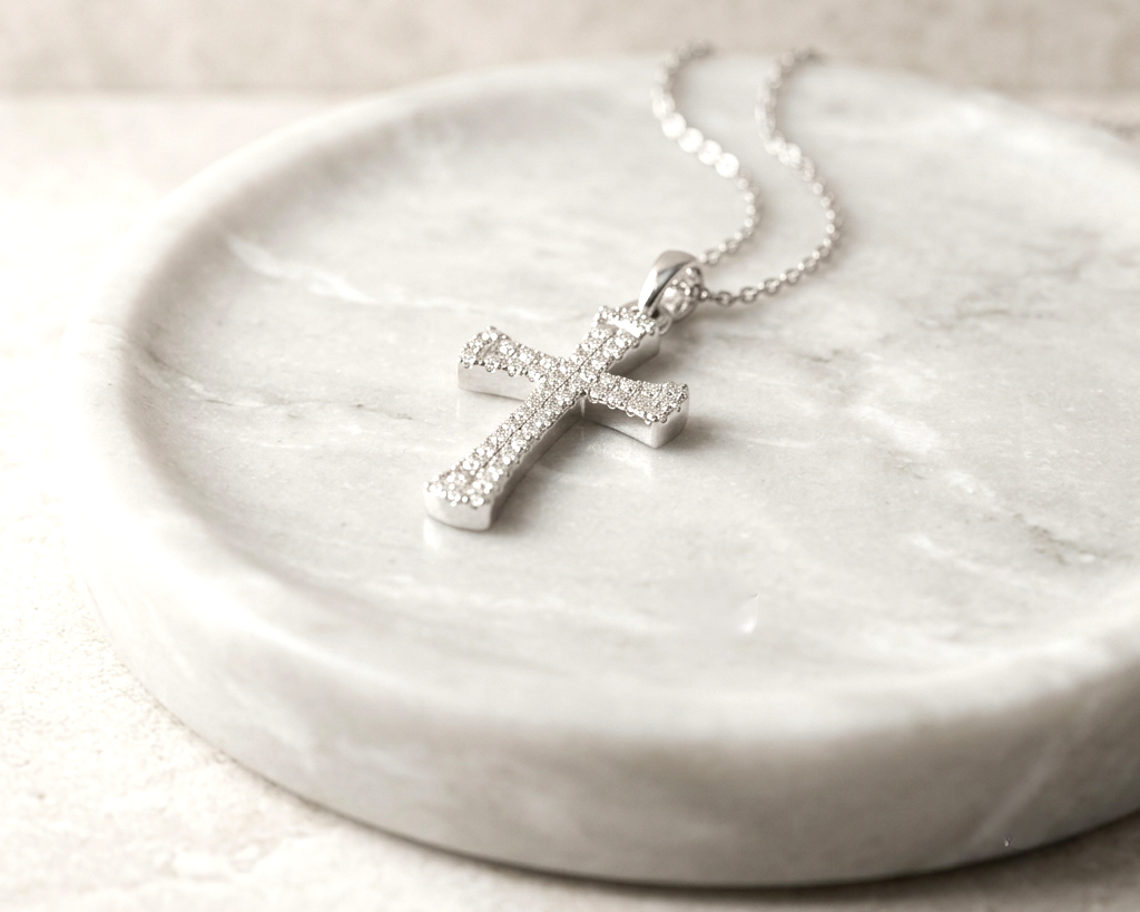 Diamond Cross Pendant in 18K White Gold | Natural Diamond Religious Pendant