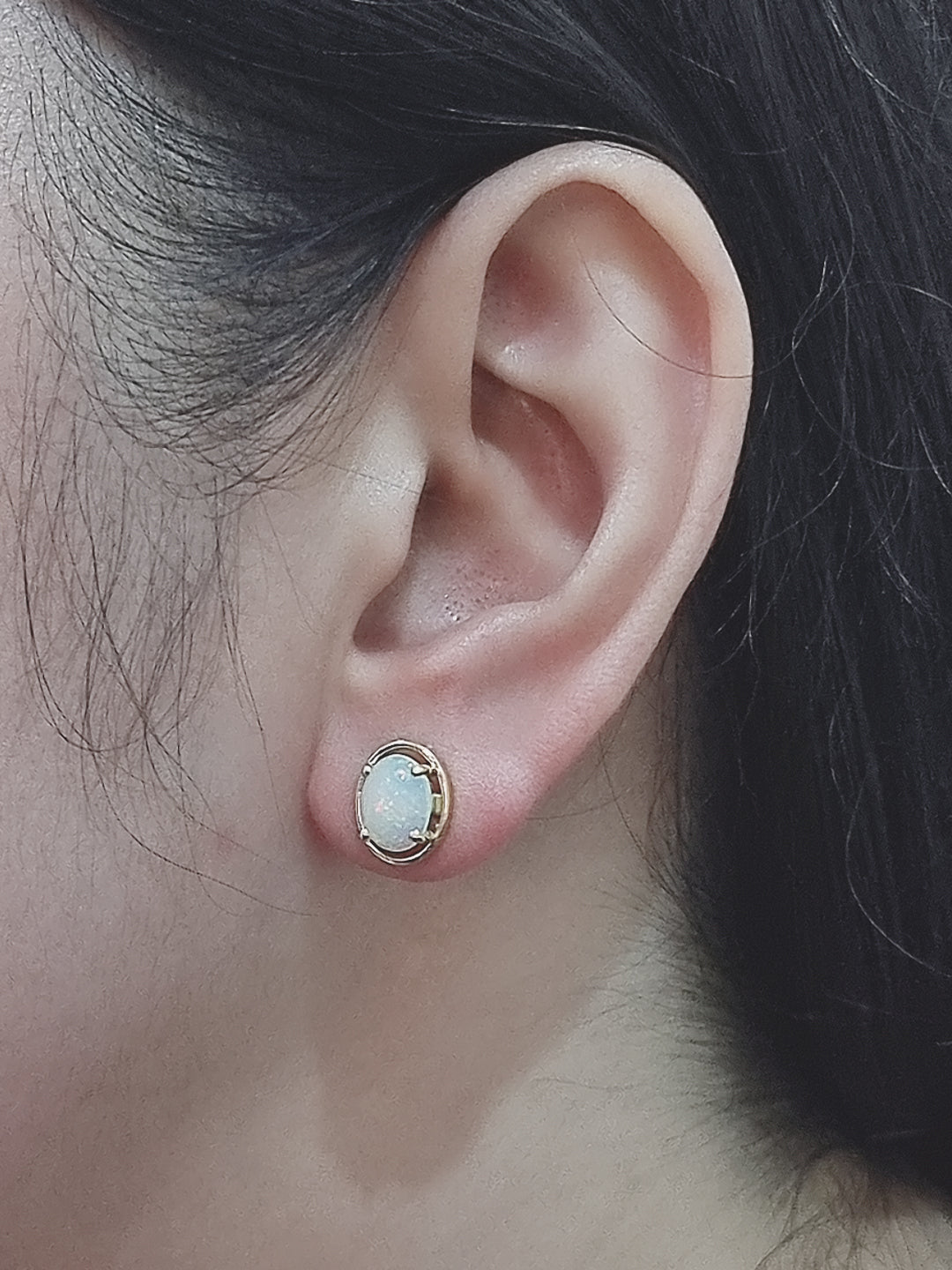 18K Gold Solitaire Opal Stud Earrings