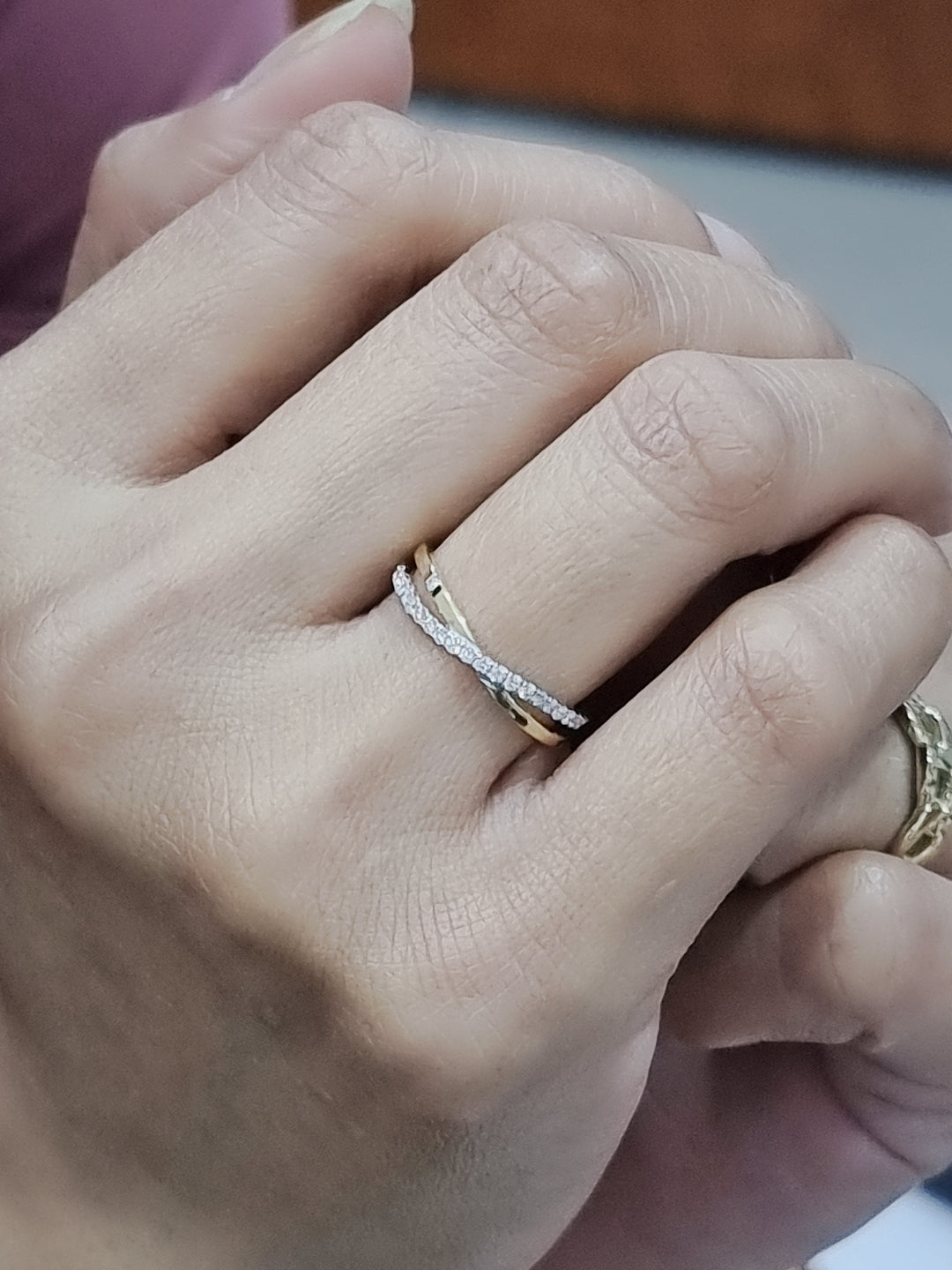 Cross Over Style Diamond Ring In 18k Yellow Gold.