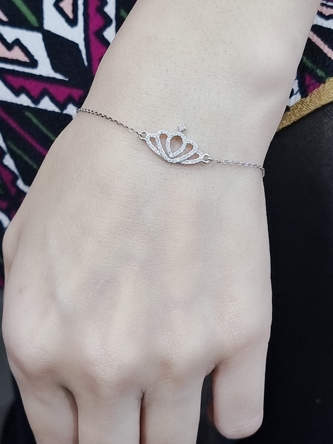 18K Gold Diamond Crown Bracelet