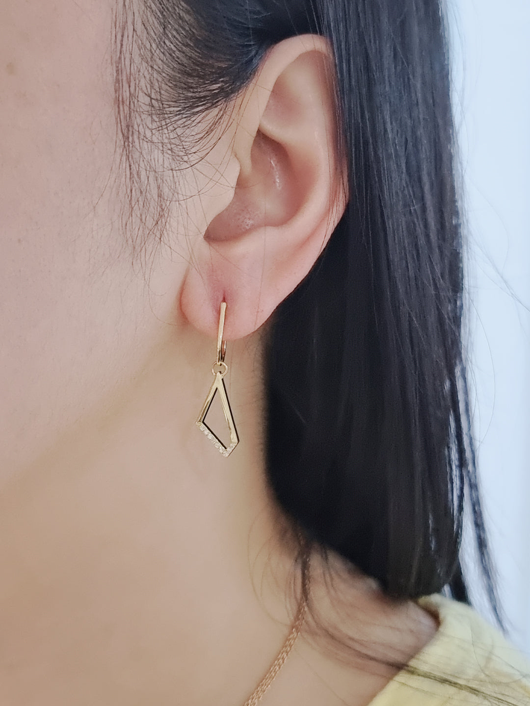 Geometric Pattern Diamond Earrings In 18k Yellow Gold.