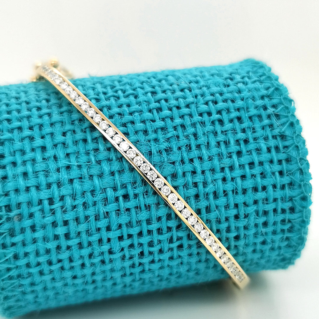 Channel Set Diamond BangIe Bracelet 18k Yellow Gold.