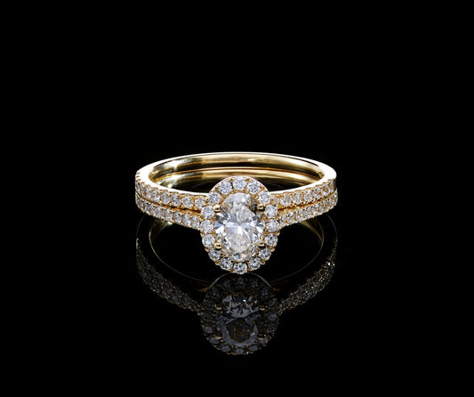 Oval Diamond Halo Bridal Set in 18K Yellow Gold | GIA Certified