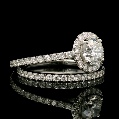 Brilliant 1.01 Carat Diamond Engagement Ring & Wedding Band Set in 18K White Gold.