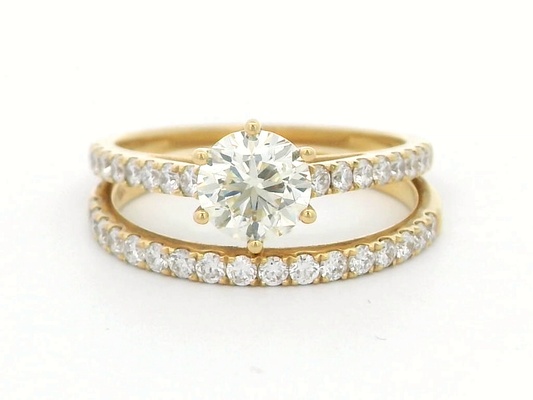 1.01 Carat Engagement Ring And Wedding Band Set In 18k Yellow Gold.