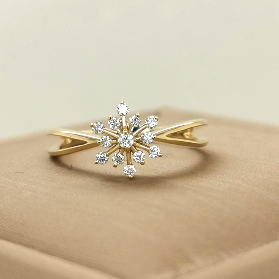 Starburst Diamond Ring In 18k Yellow Gold.