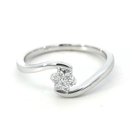 Diamond Flower Ring In 18k White Gold.