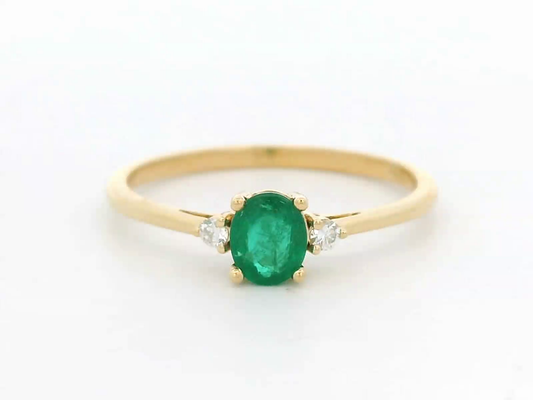 18k Yellow Gold Oval Cut Emerald Ring with Round Diamond Accents