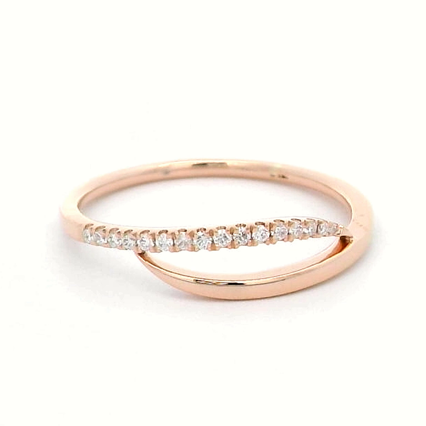 18K Gold Diamond Crossover Ring – Elegant Two-Band Design