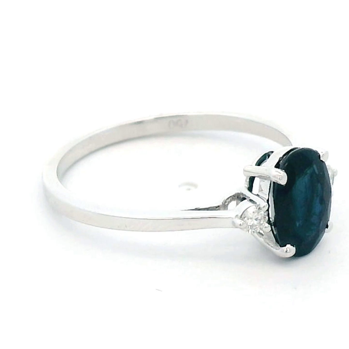 18K White Gold Oval Sapphire and Diamond Ring