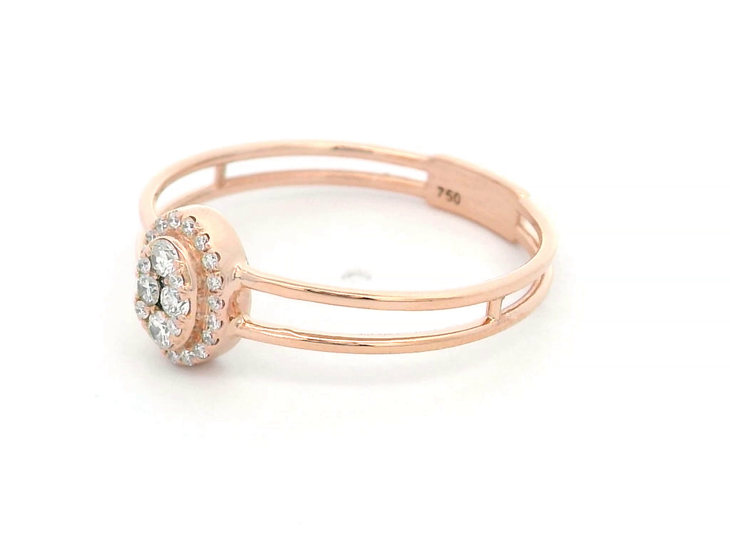 18K rose gold oval diamond halo ring with 0.15 carat diamonds and a delicate double-band design – elegant and modern fine jewelry.