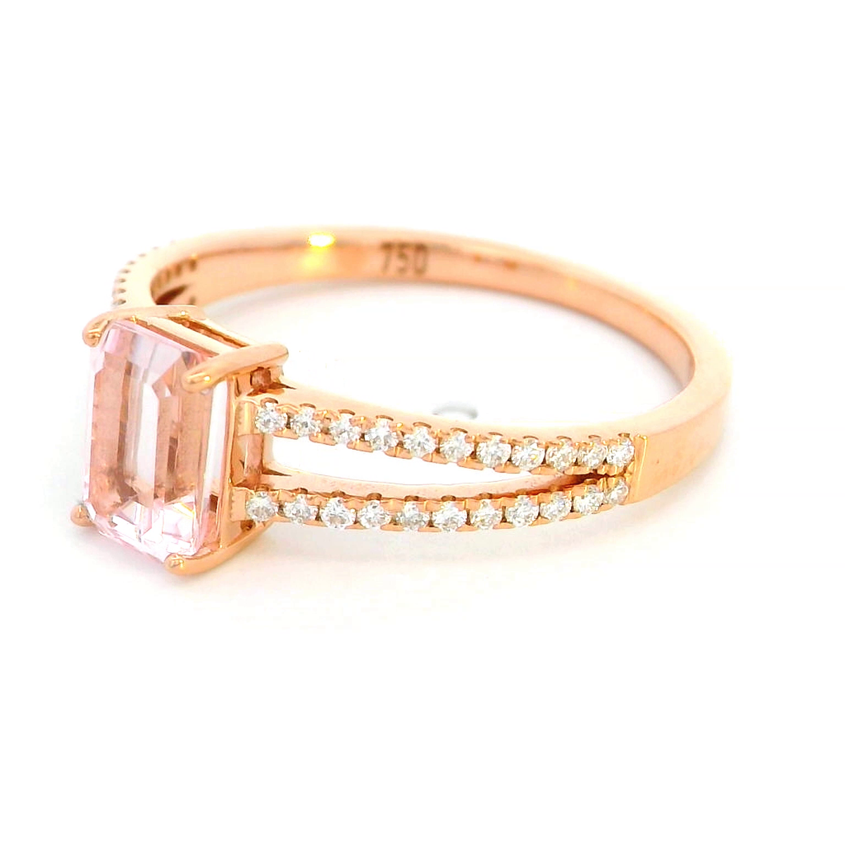 Morganite Ring in 18K Gold with Diamonds – Gift Box Included