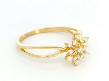 Dazzling 18K Gold Starburst Diamond Ring (0.14ct)