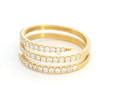 Dazzling Spiral Diamond Ring In Luxurious 18k yellow Gold