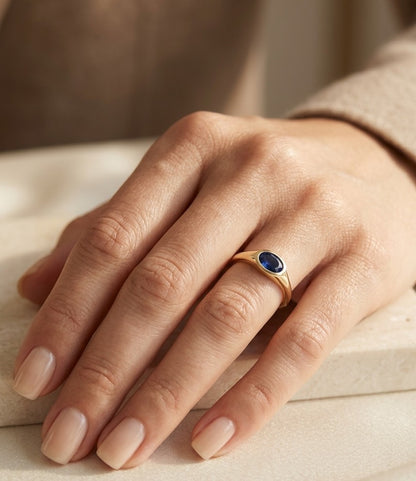 Blue Sapphire Signet Ring in 18K Yellow Gold