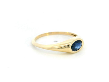 Elegant 18K Yellow Gold Blue Sapphire Ring – September Birthstone Fine Jewelry