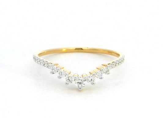 18k Gold Diamond V-Shaped Ring – 0.19 Carat