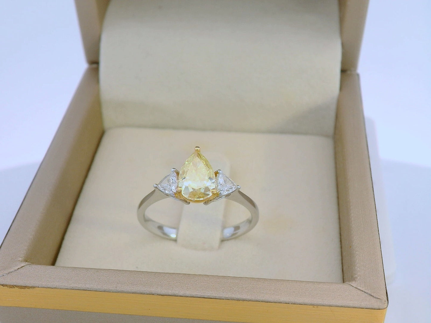 GIA Certified 1.18 Carat Yellow Diamond Ring with Trillion Cut Diamonds in 18K Gold – Luxury Three-Stone Engagement Ring"